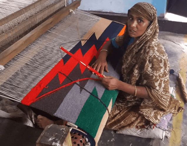 Bangladeschische Handwerker bei der Arbeit